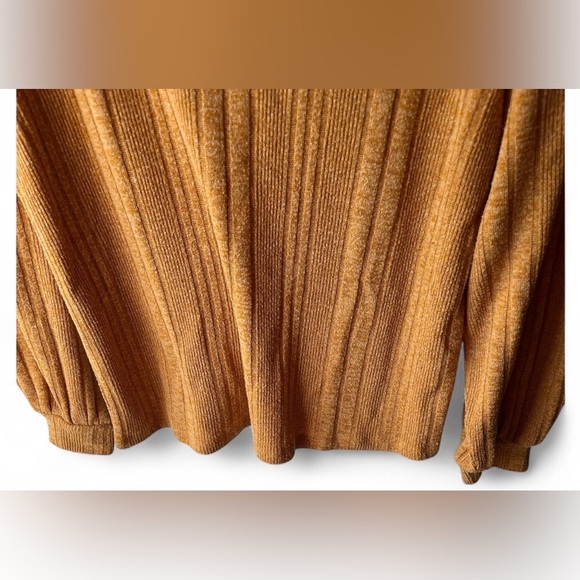 For The Republic Yellow Long Sleeve Sweater Medium - Picture 3 of 5